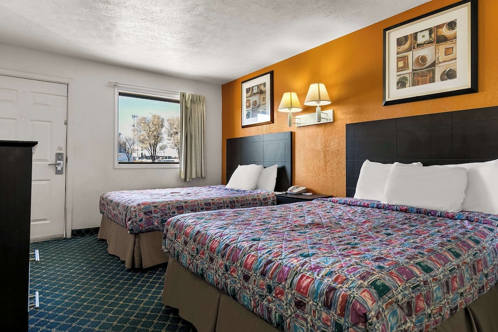 Americas Best Value Inn Lincoln - photo 7