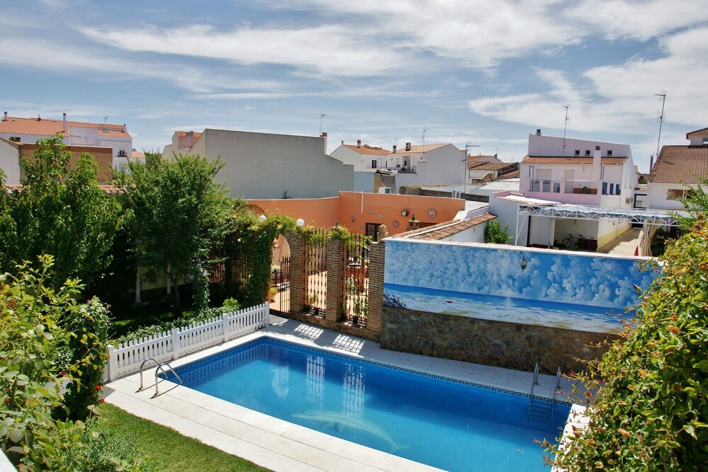 El Zaguán de la Plata — 4-Star Luxury Hotel in Fuente De Cantos, Spain