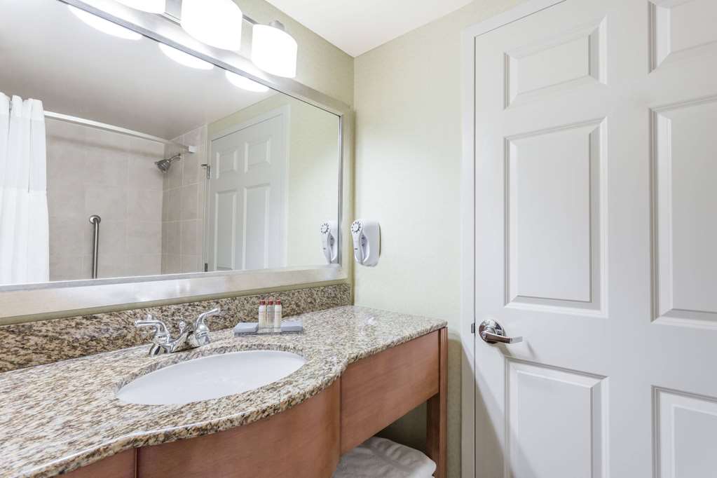 Wingate by Wyndham Richmond Short Pump - photo 7