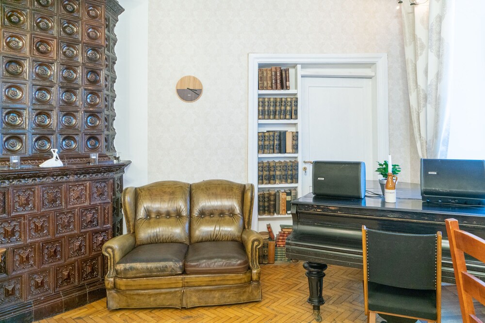 Godart Rooms