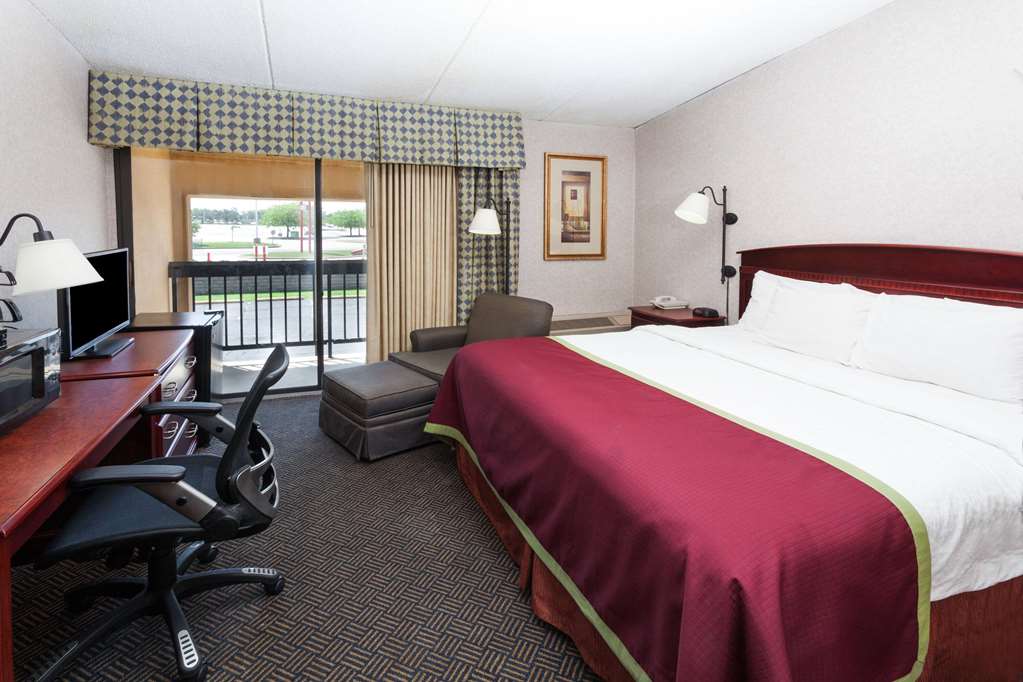 Baymont by Wyndham Michigan City - photo 7