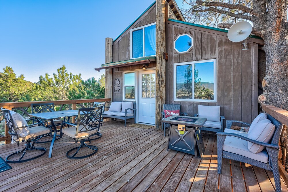 Tree Deer Blind - last minute hotel in Larkspur