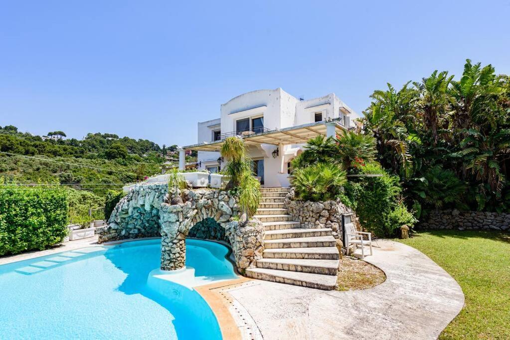 Villa Gina Anacapri — 4-Star Luxury Hotel in Anacapri, Italy
