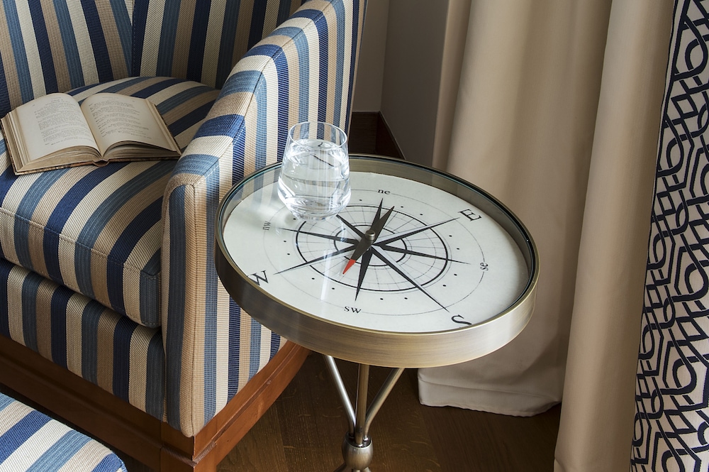 אבזור חדר