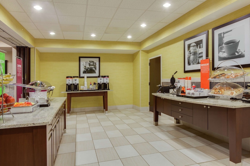Hampton Inn Ozark - photo 26