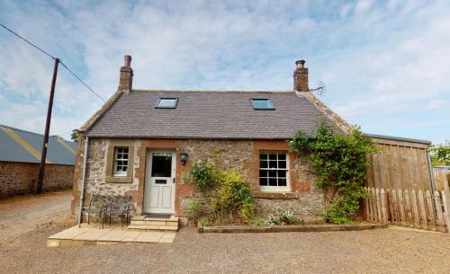 Mrs Moll's Cottage — 4-Star Luxury Hotel in Earlston, United Kingdom