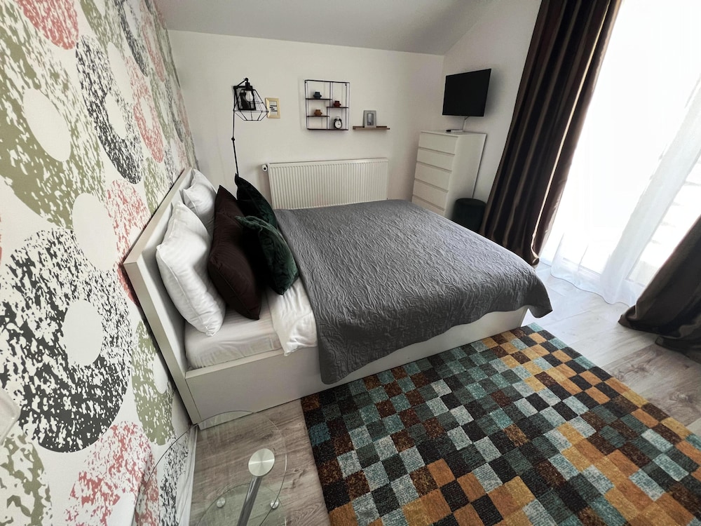 VillaGrey Residence Tunari — 4-Star Luxury Hotel in Tunari, Romania