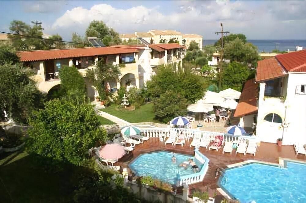 Leftis Romantica - carbon neutral hotel in Corfu