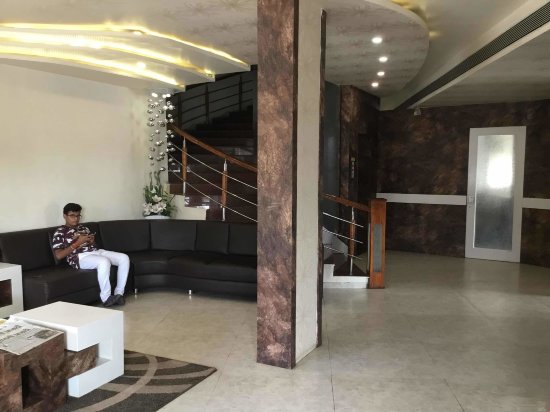 Hotel Grand Heritage - carbon neutral hotel in Vapi