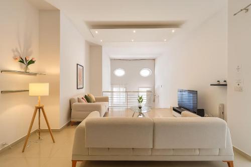 Water Apartments St Julians — 4-Star Luxury Hotel in San Giljan, Malta