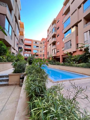 Bel Appartement à Marrakech en Résidence avec Piscine Fibre & Netflix — 4-Star Luxury Hotel in Marrakesh, Morocco