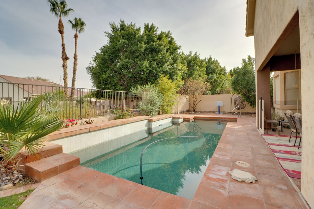 Private Pool and Resort Perks Phoenix Golf Getaway - photo 29