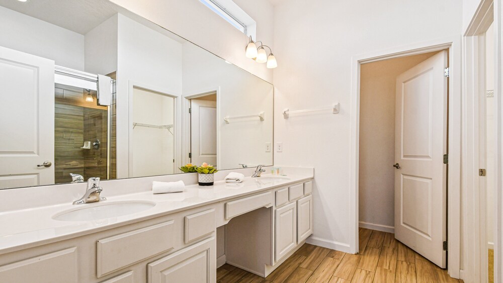 Spacious 12 bed Villa With Pool & Resort Amenities - photo 44