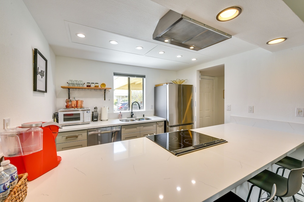 Furnished Patio Resort Pools: Palm Desert Condo - photo 6