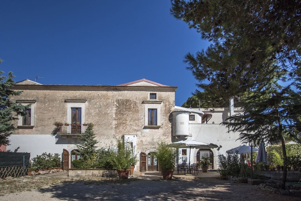 Masseria Citulo Il Pino Grande — hotel in Andria