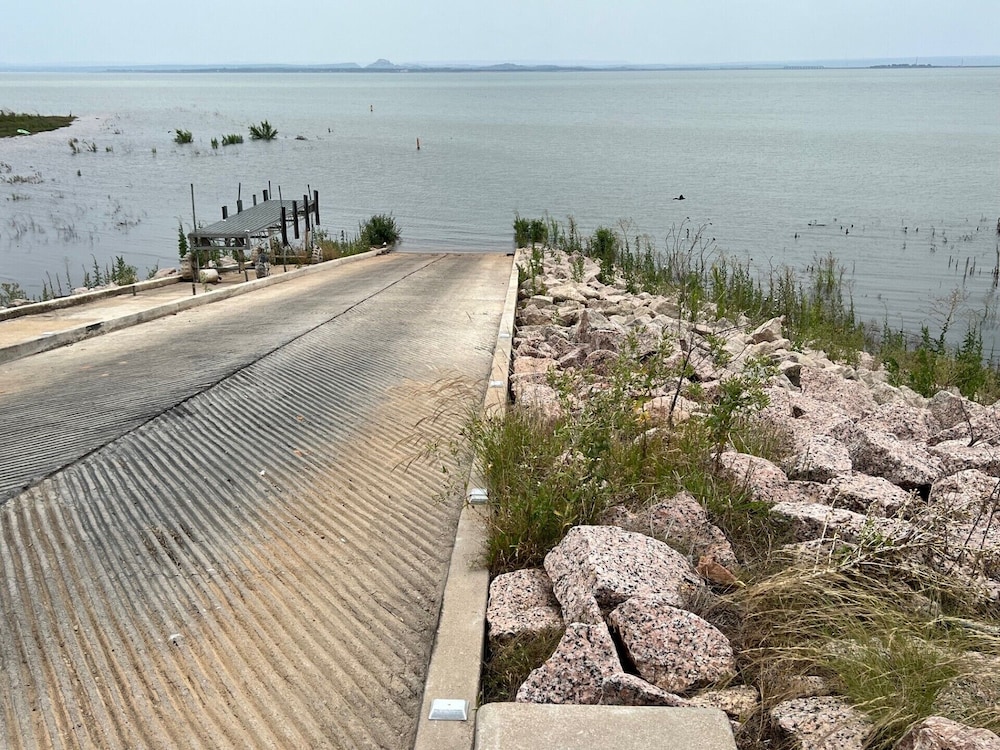 Oasis Lake Buchanan - photo 69