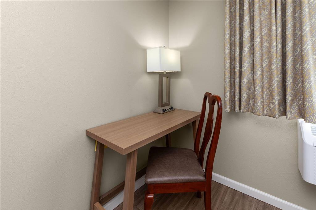 Days Inn by Wyndham Mountain Home - photo 21