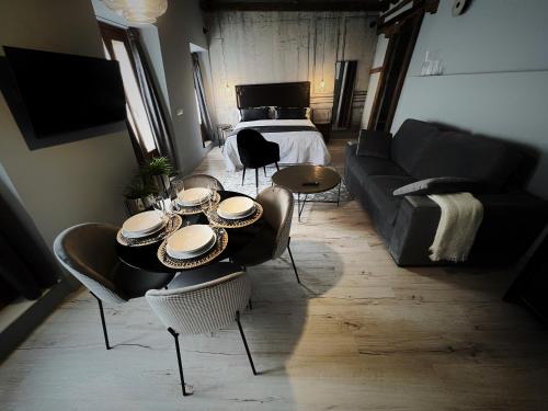 Casa de las LA as — 4-Star Luxury Hotel in Chinchon, Spain