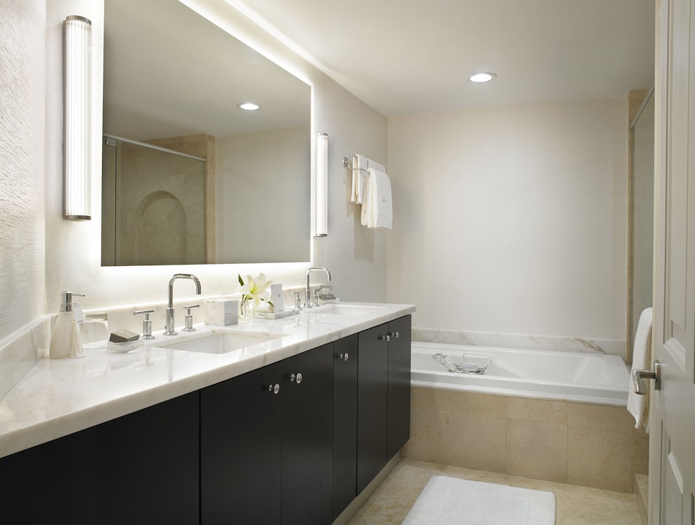 Acqualina Resort and Residences - photo 36