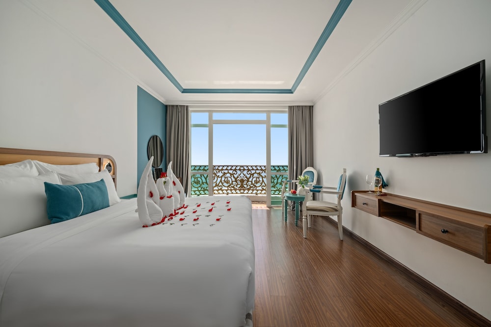 Paracel Beach Hotel - last minute hotel in Da Nang