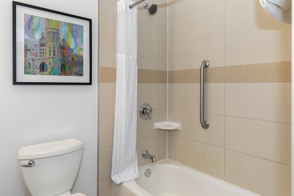 Hilton Garden Inn Auburn - photo 31