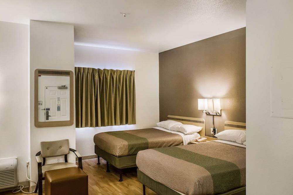 Quality Inn Fishers Indianapolis - photo 15