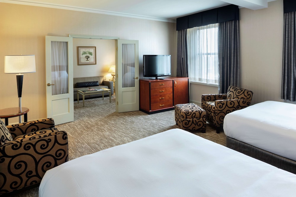 Hilton Cincinnati Netherland Plaza - photo 22