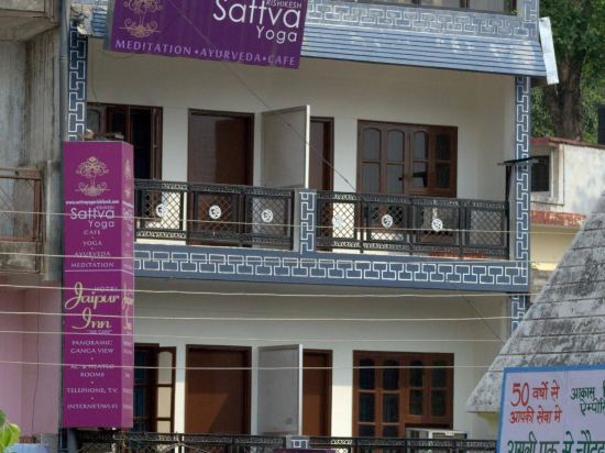 Hotel Jaipur Inn - carbon neutral hotel in Rishikesh