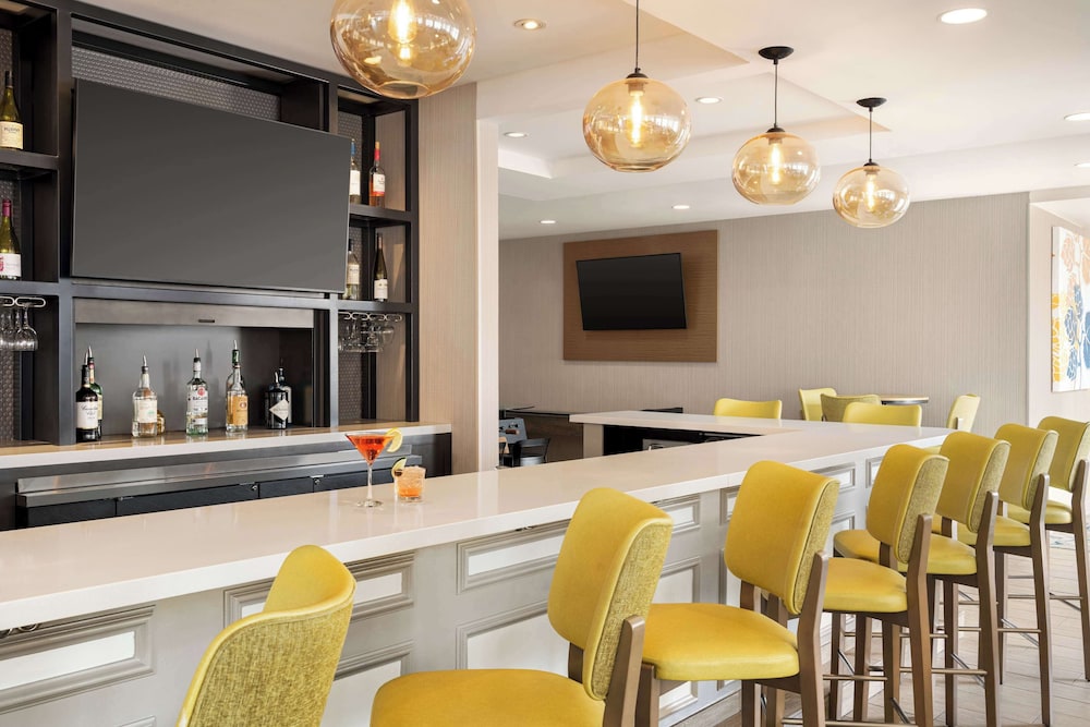 Hilton Garden Inn Fort Collins - photo 35