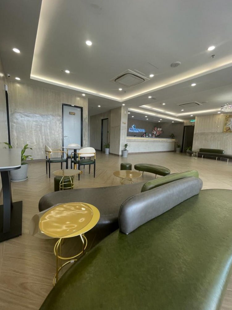 Sri Indar Hotel & Suites — Parit Buntar — photo 3