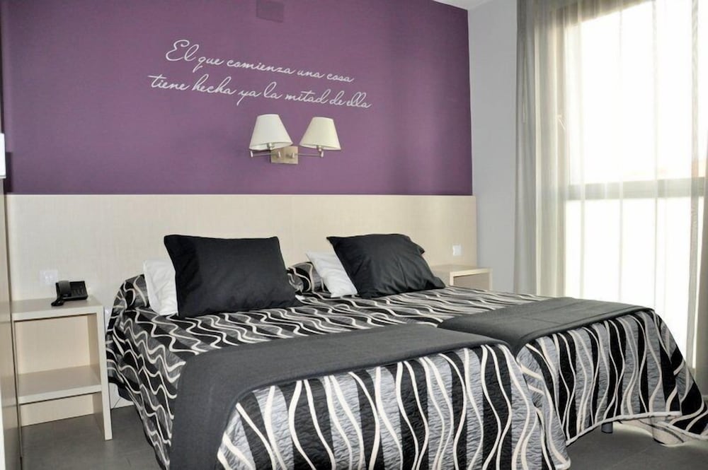 Hm Alfaro - carbon neutral hotel in Alfaro