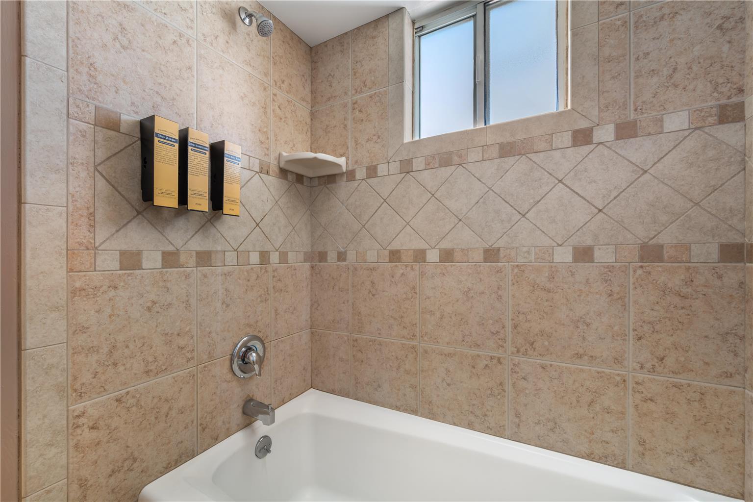 Best Western Plus King's Inn & Suites - photo 31