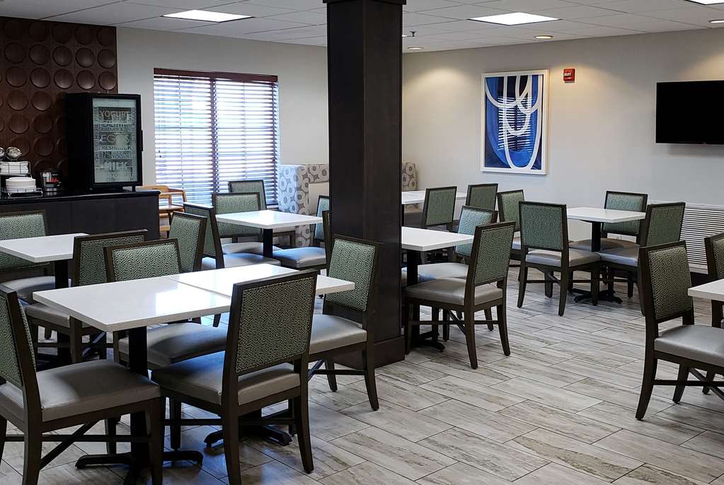 Wingate by Wyndham Savannah I 95 North - photo 2