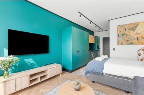 Luxe at Nine Palms Near Canal Walk