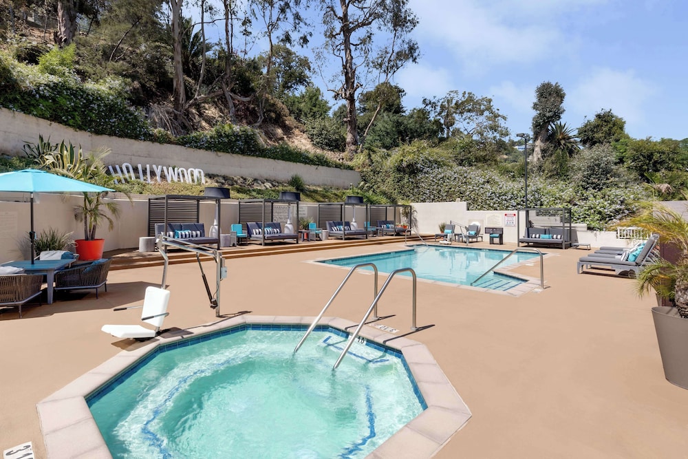 Hilton Garden Inn Los Angeles Hollywood - photo 14