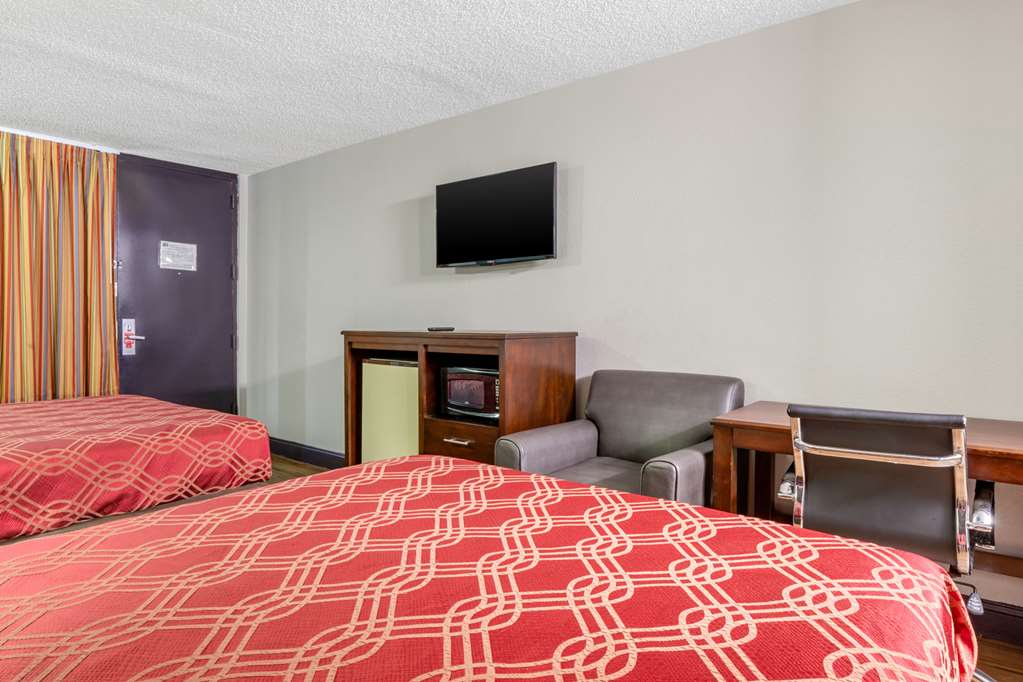 Econo Lodge Rock Hill - photo 17