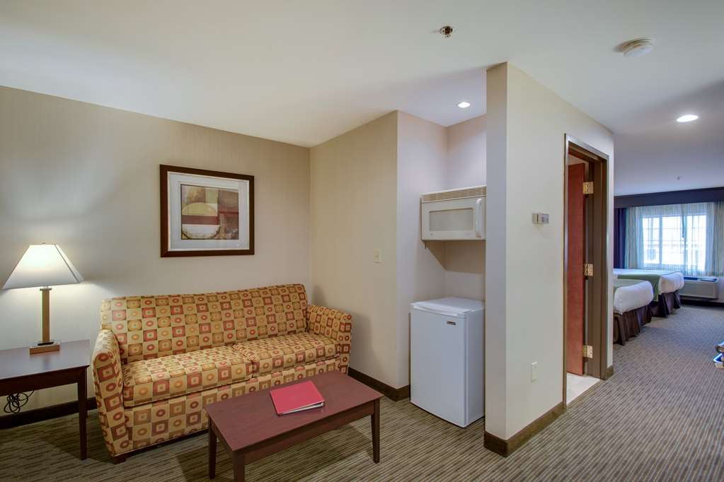 Best Western Plus The Inn at Hampton - photo 7