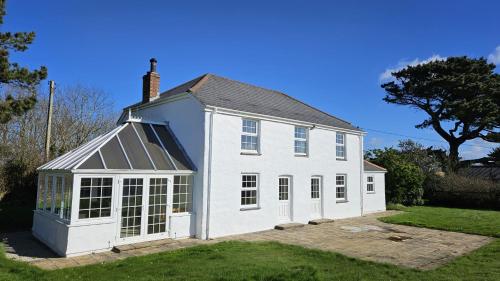 Meadow House — 4-Star Luxury Hotel in Falmouth, United Kingdom