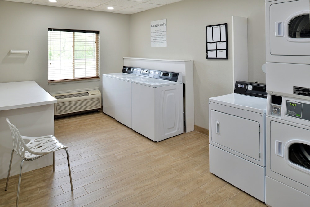 Candlewood Suites Northeast Kansas City by IHG - photo 47