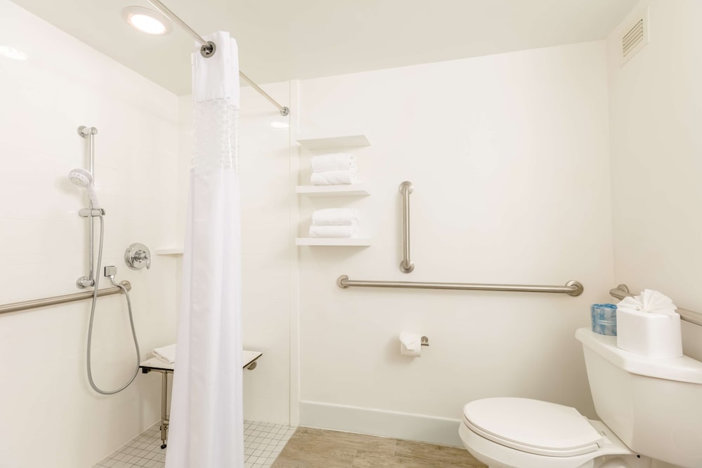 Hampton Inn St. Charles St. Peters - photo 29