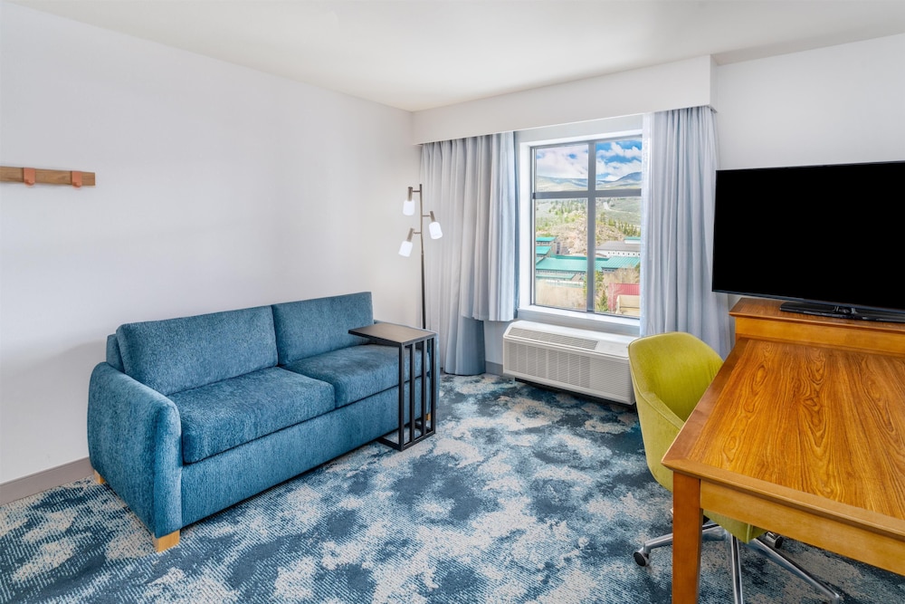 Hampton Inn & Suites Silverthorne - photo 9