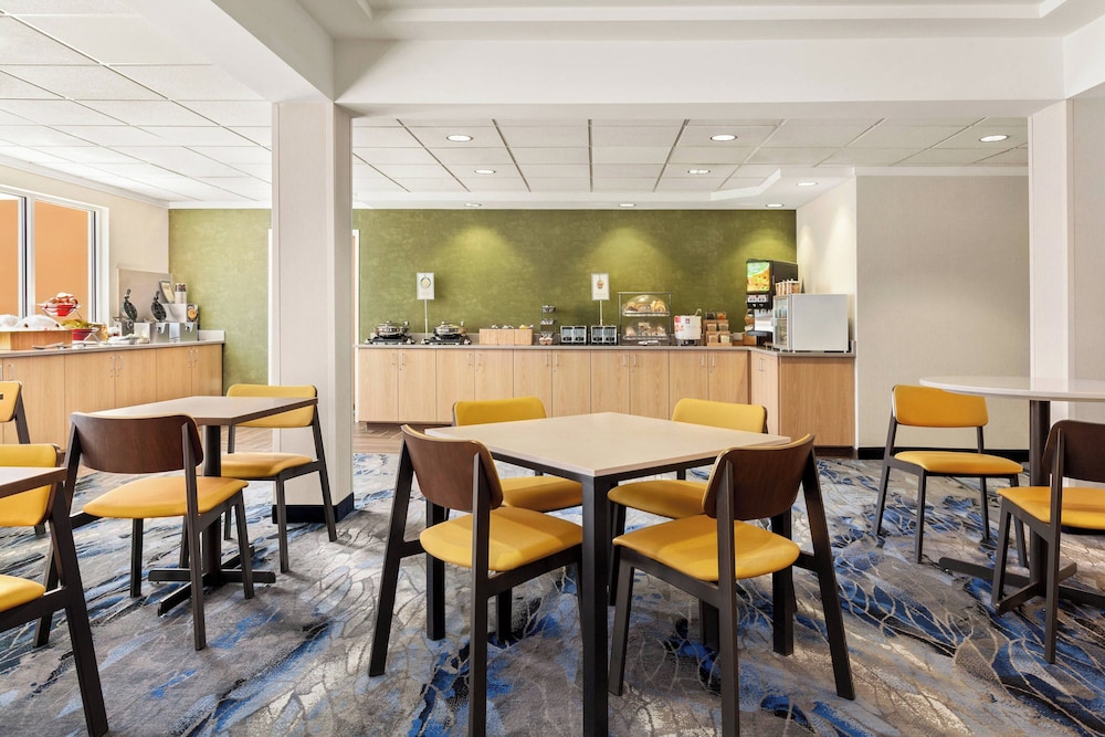 Fairfield Inn & Suites by Marriott Reno Sparks - photo 27
