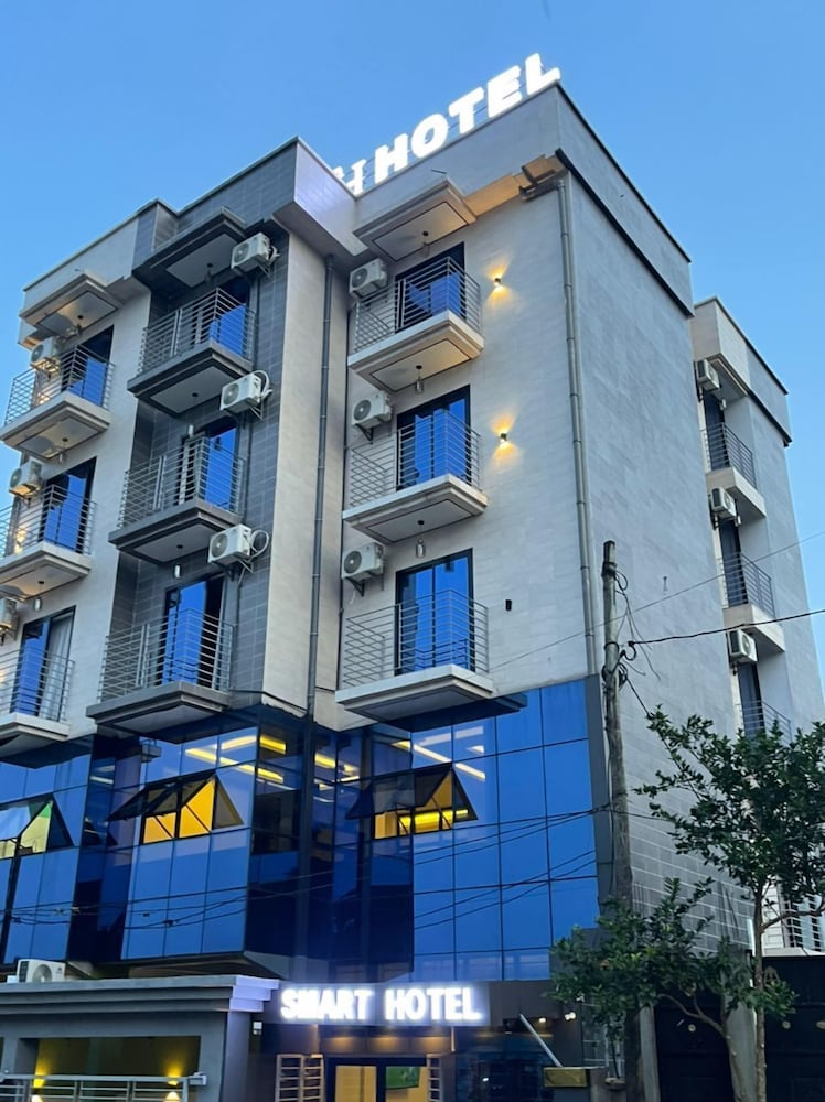 Smart Hotel - carbon neutral hotel in Douala