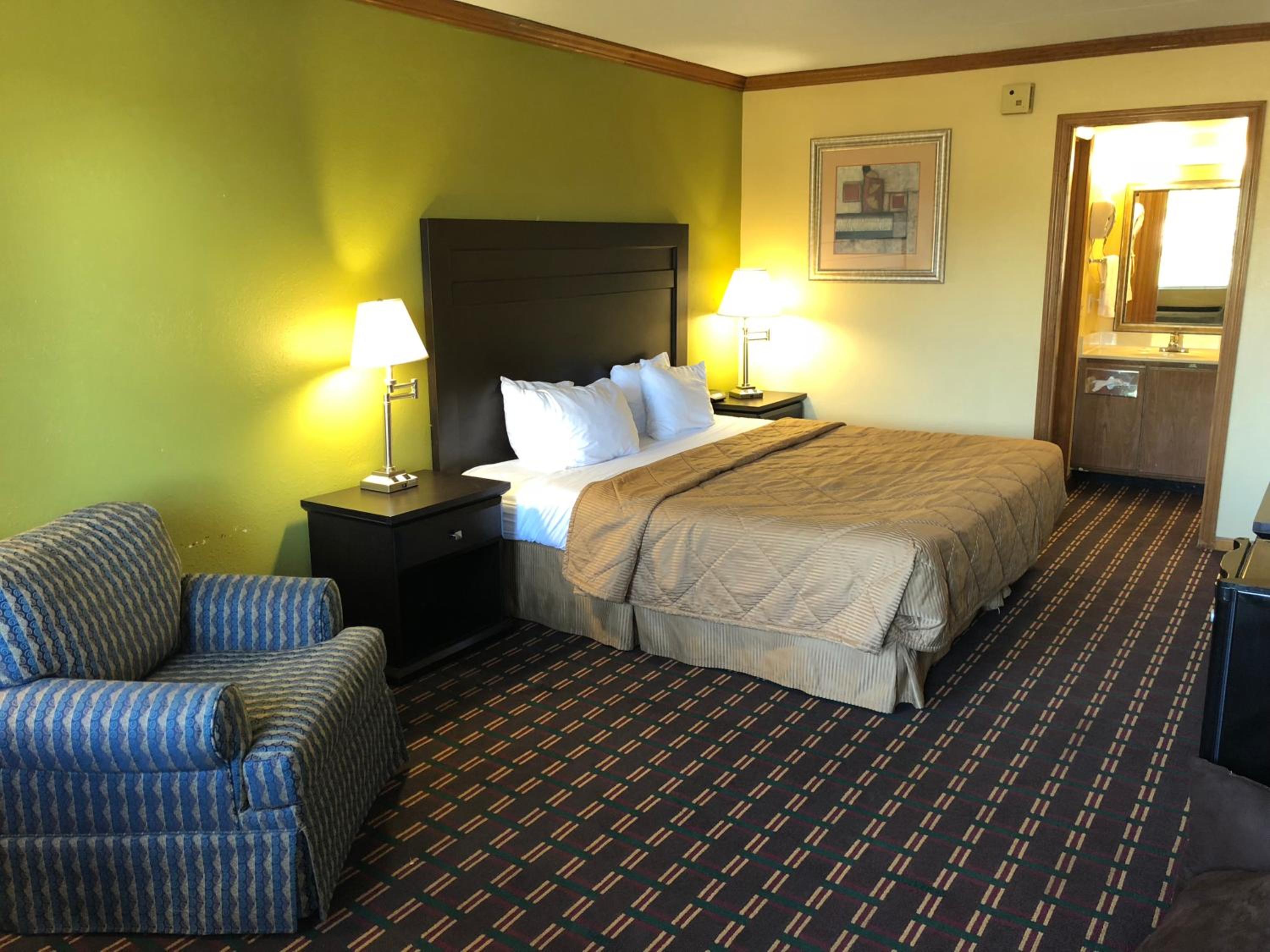 Americas Best Value Inn Maumee Toledo - photo 11