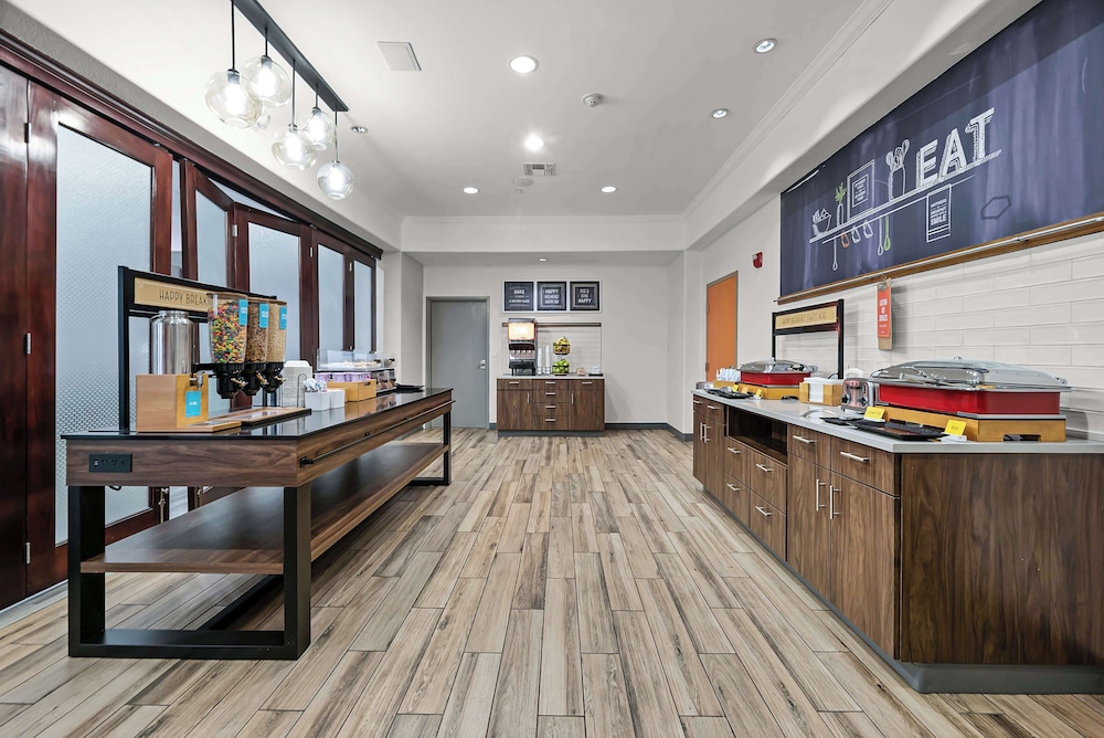 Hampton Inn Seguin - photo 50