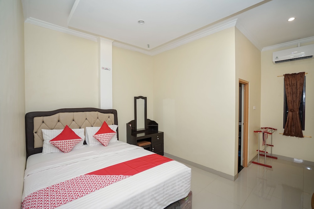 Oyo 184 Grand Putri Sriwijaya — Palembang