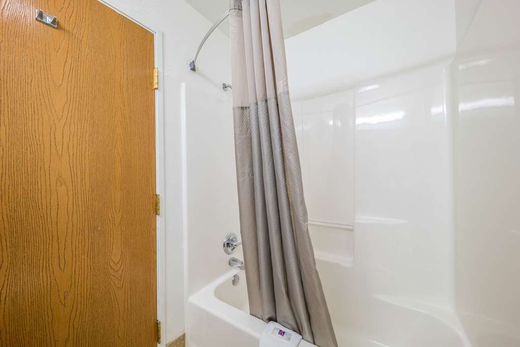Motel 6 Decatur TX - photo 23