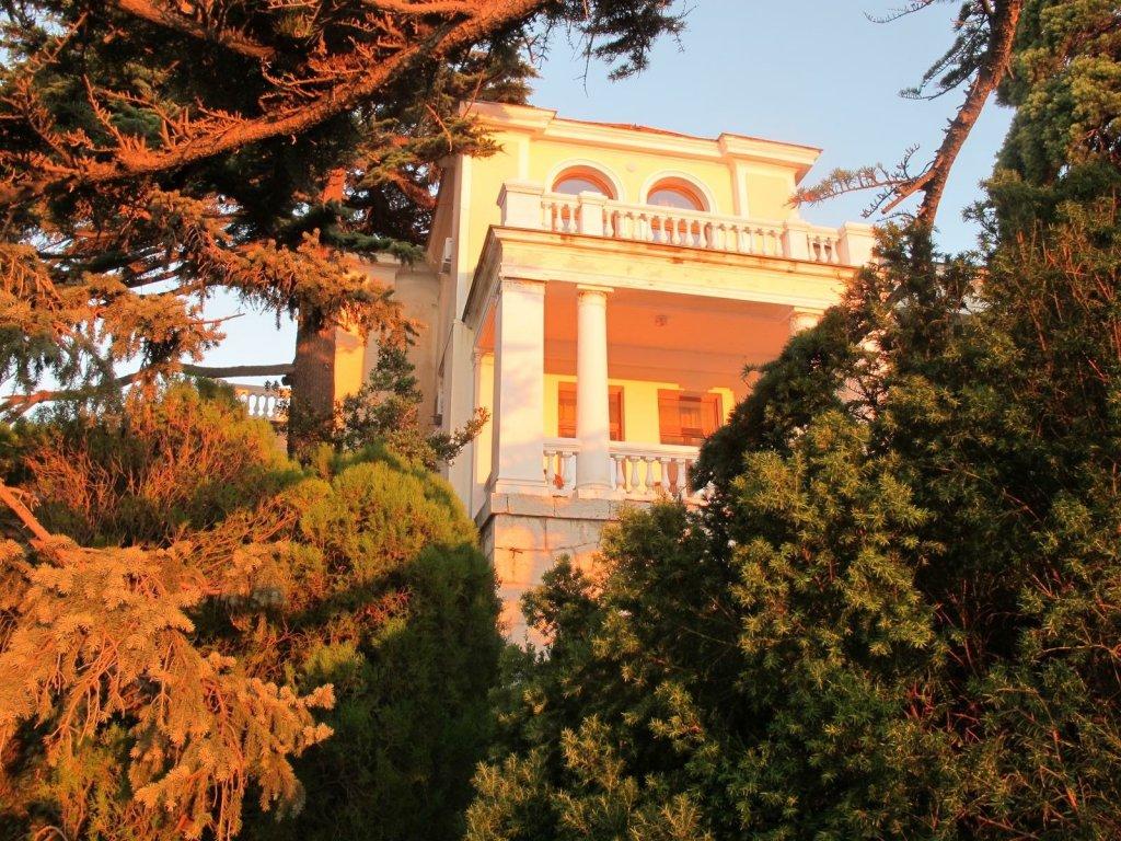 Hotel Ligo Morskaya in Yalta, Ukraine