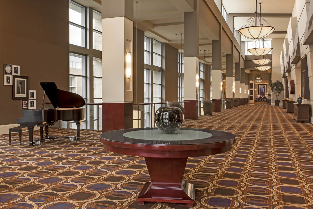 Sheraton Overland Park Hotel at the Convention Center - photo 31