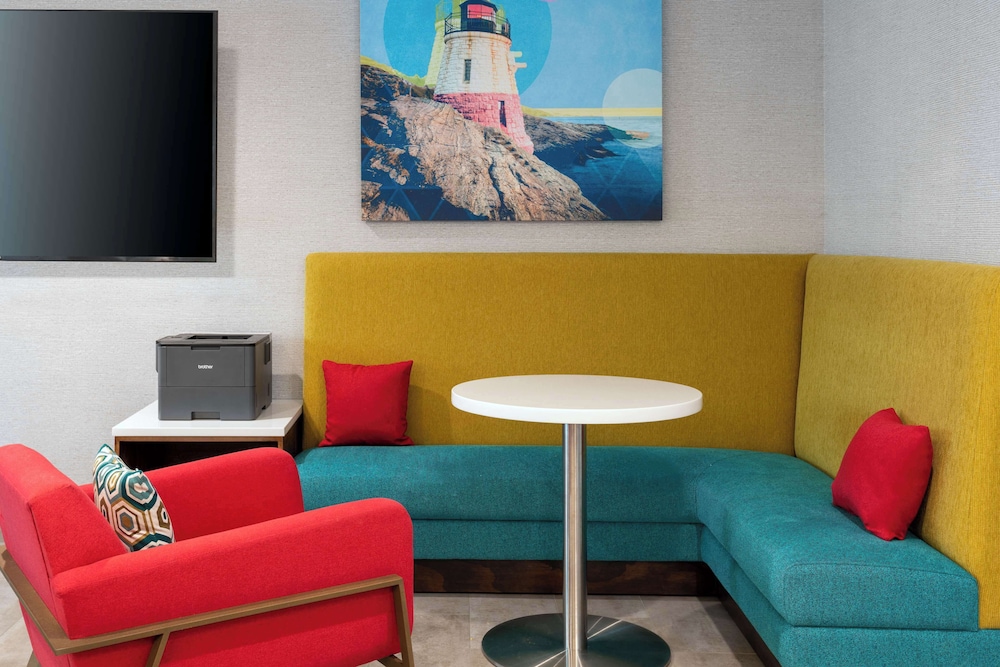 Hampton Inn Coventry Warwick Area - photo 28